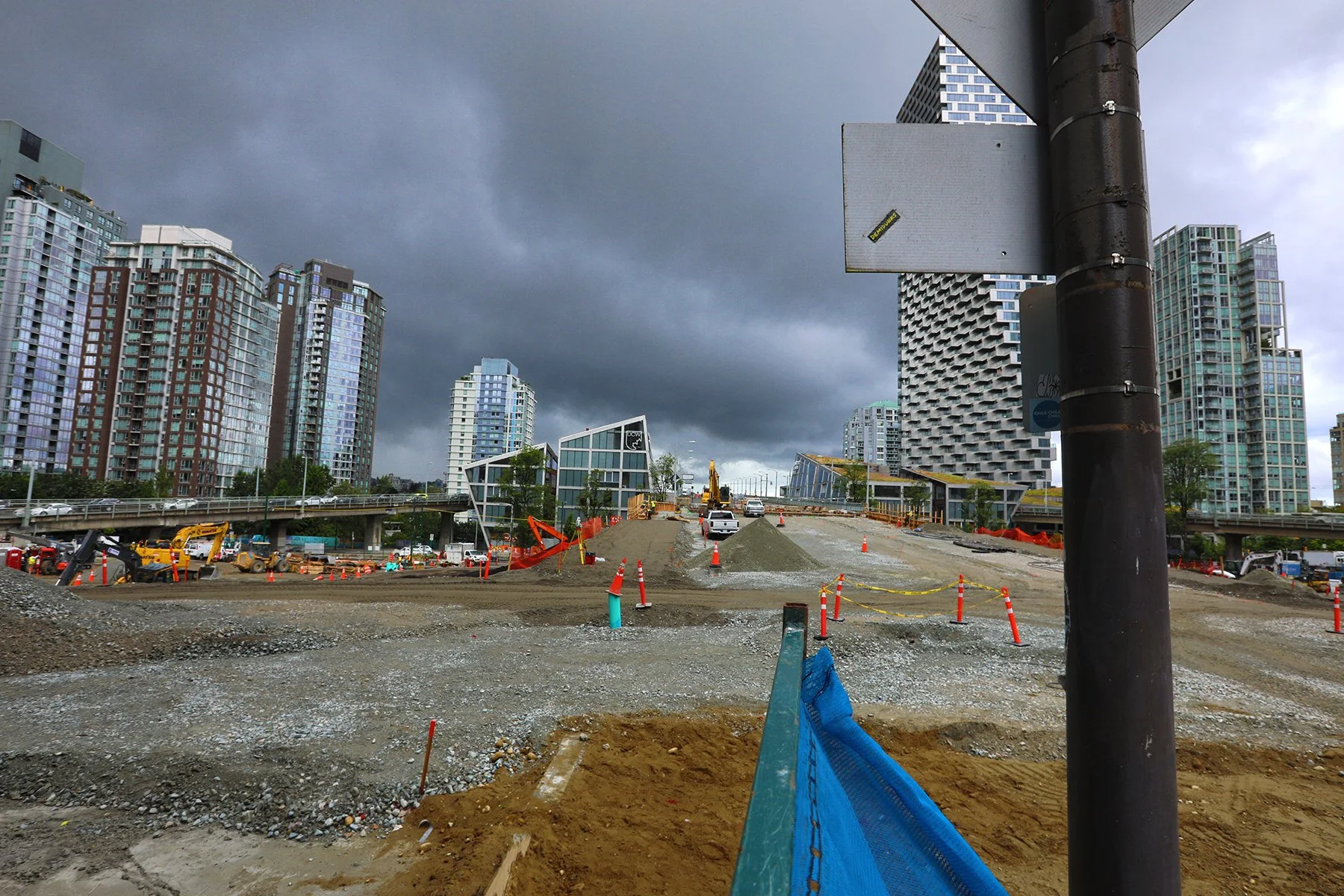 Granville Bridge Const_Jun 27_2024_HDR_4J1580_4x6.jpg