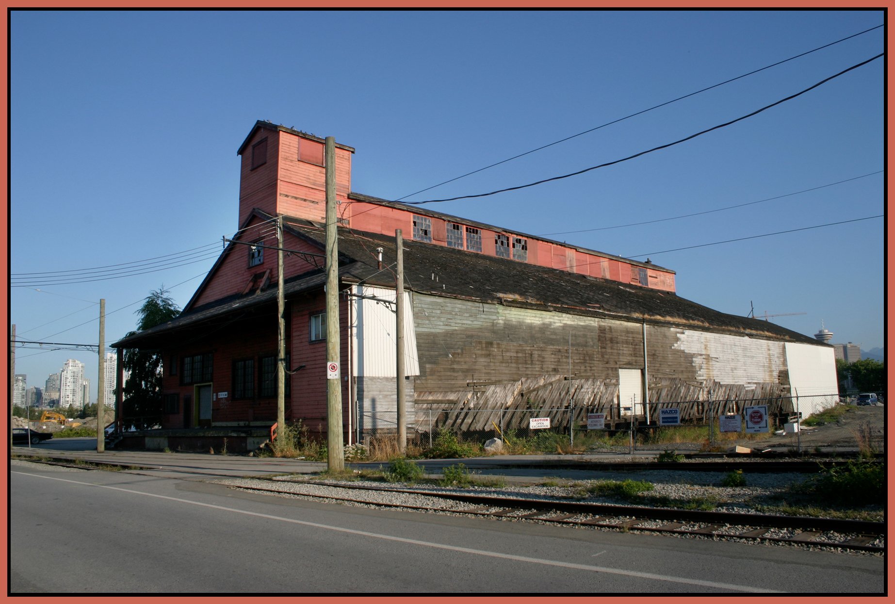 W 1st Red Bldg_1021_4x6s.jpg