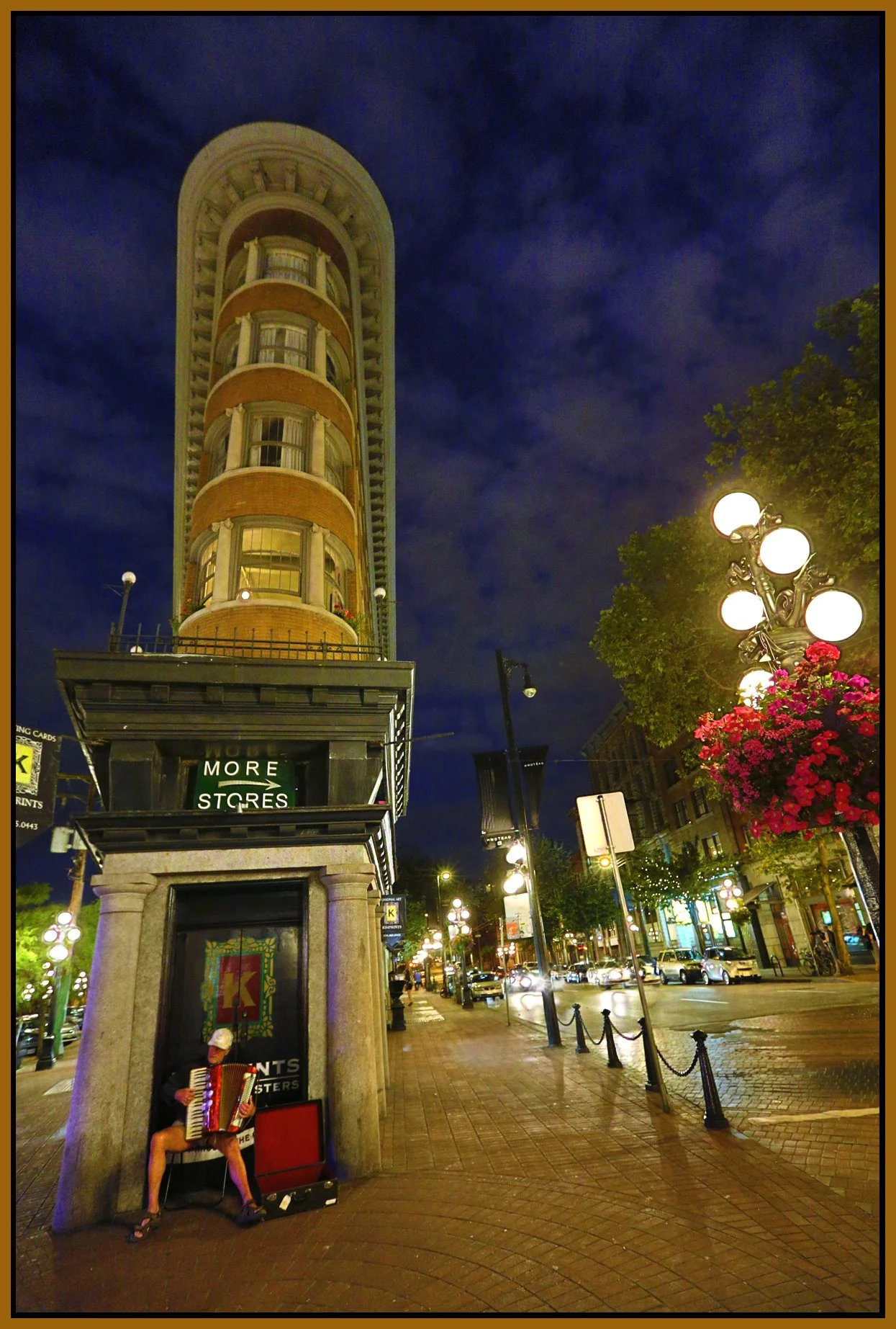 Gastown_Aug 22_2012_HDR_C3671_4x6s.jpg