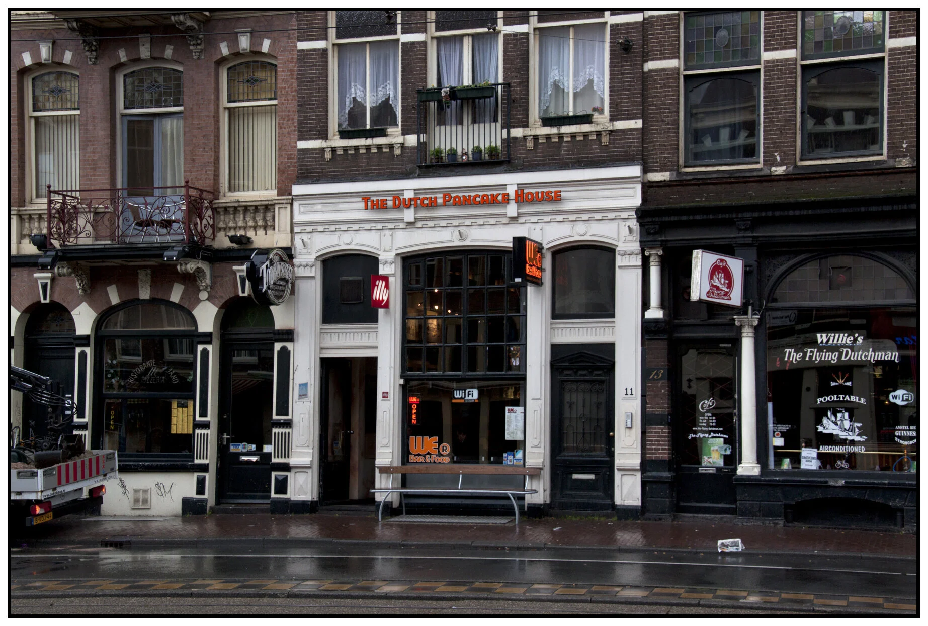 Amsterdam_Oct 18_2011_9880_4x6s.jpg
