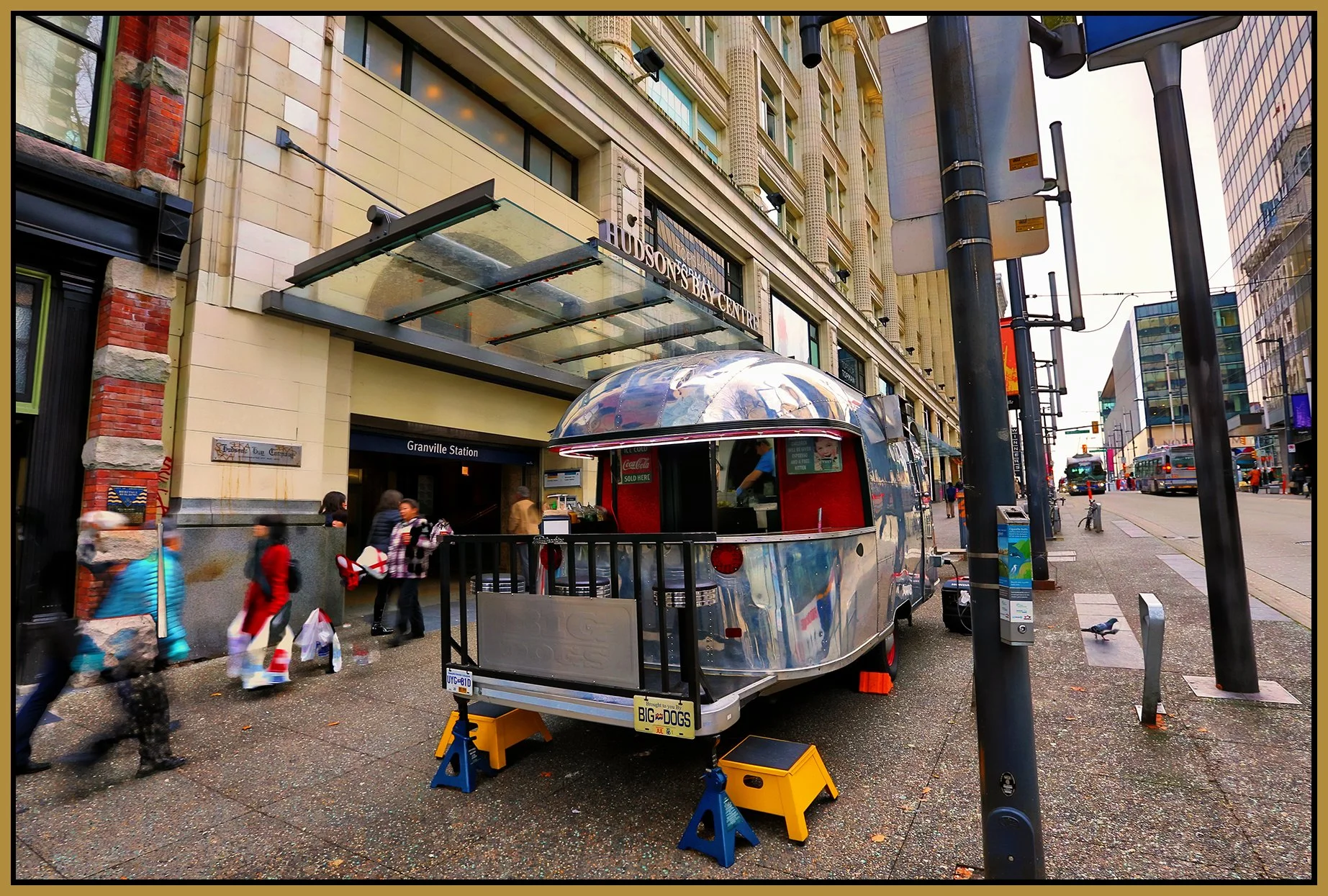 Big Dogs Street Food_Nov 18_2015_HDR_H3722_peHyperstrip_ShdngCntrst_4x6s.jpg