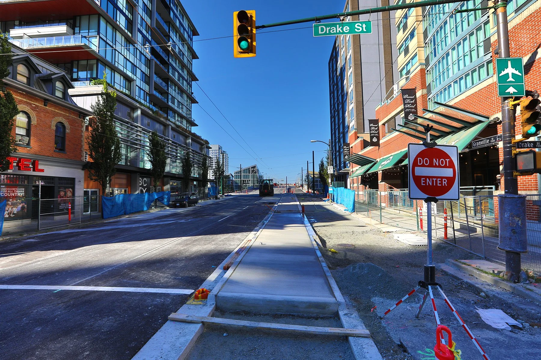 1300 Granville St Const_Aug 29_2024_HDR_5E9650_4x6.jpg