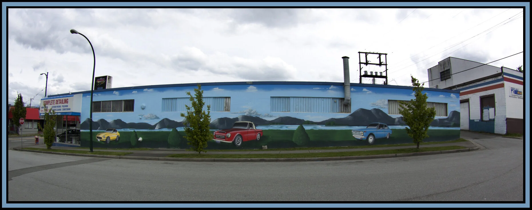 Woodland Dr Mural_May 30_2010_5153_2x6s.jpg