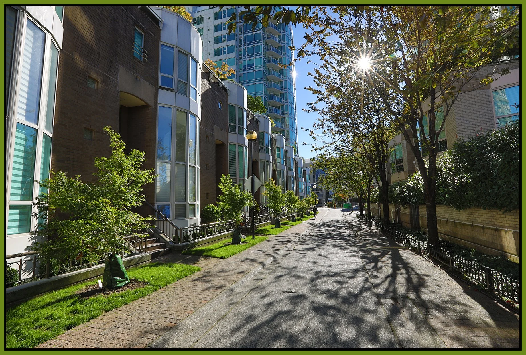 75 Seabreeze Walk LkgE_Oct 6_2023_HDR_5C7012_4x6s.jpg