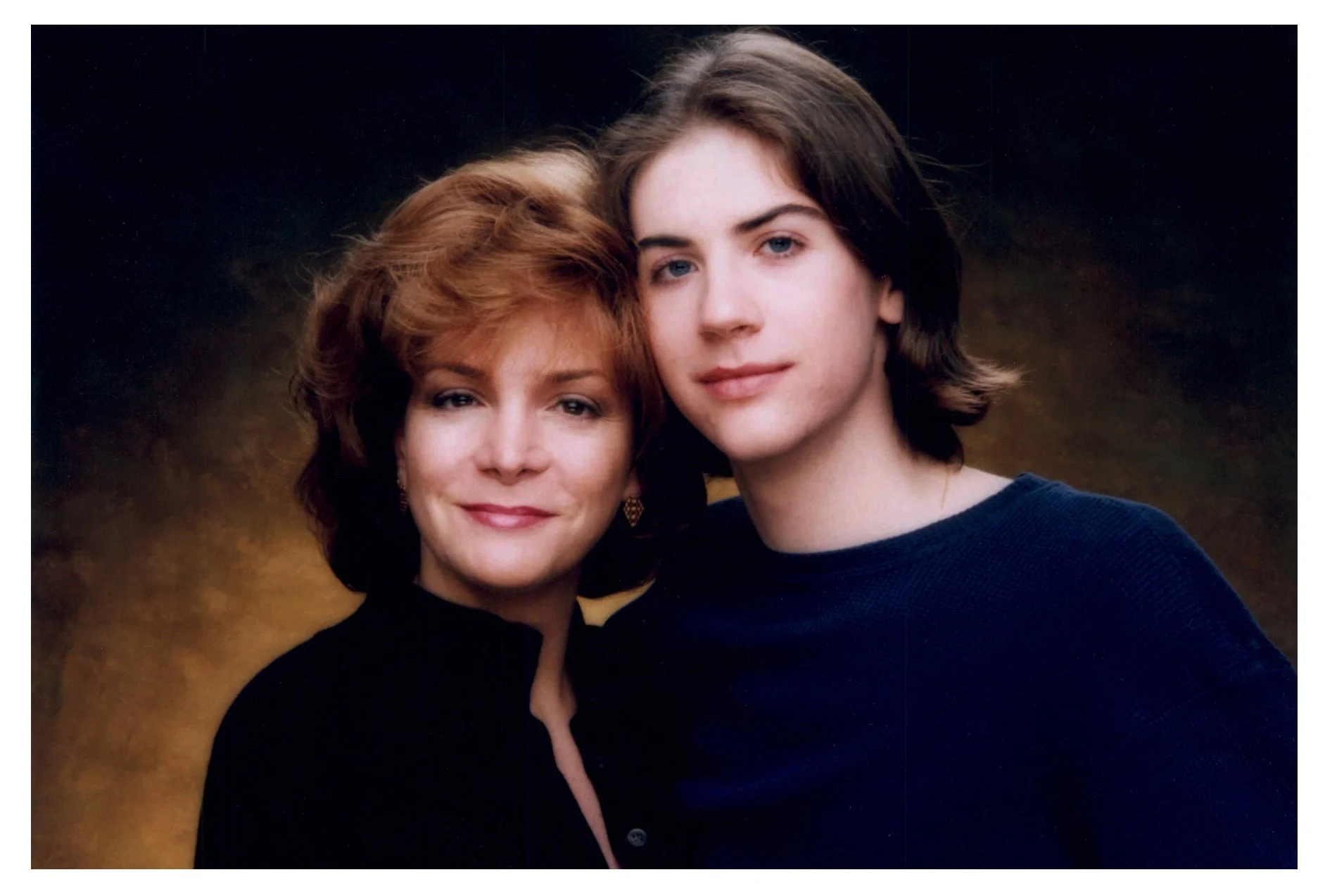 Gabriella & Robin_1990's_4x6s.jpg