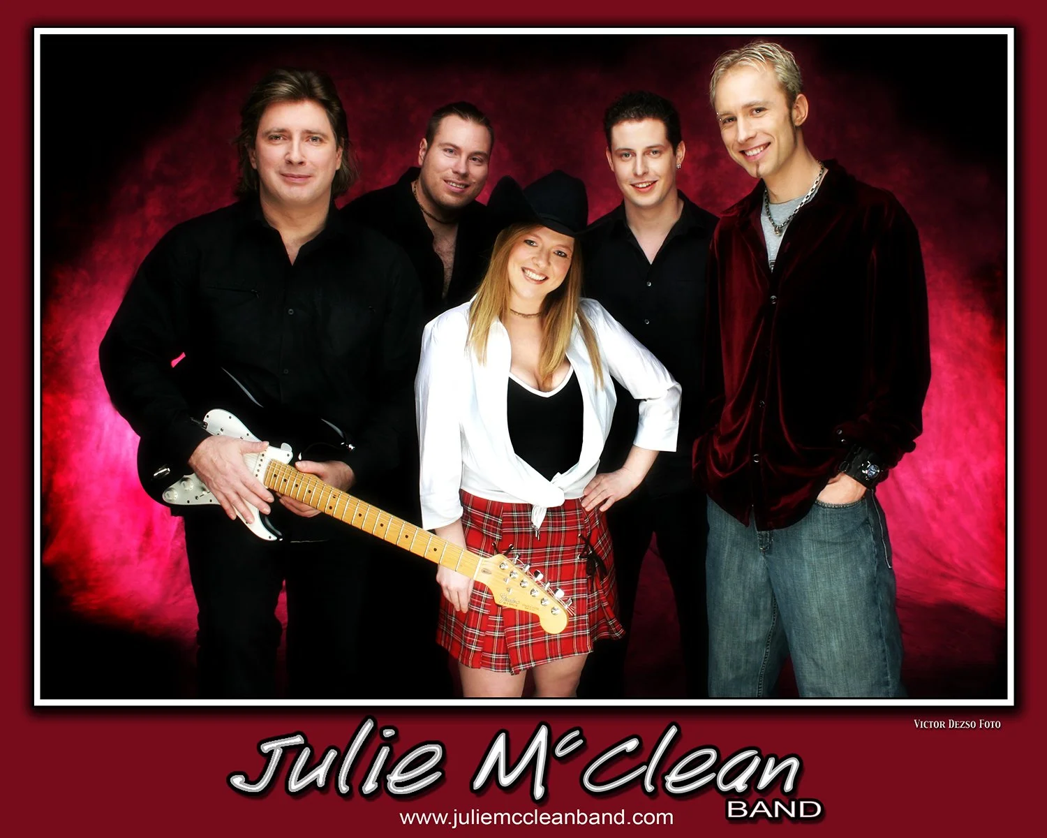 Julie McLean Band_2915_4.2_4x5.jpg