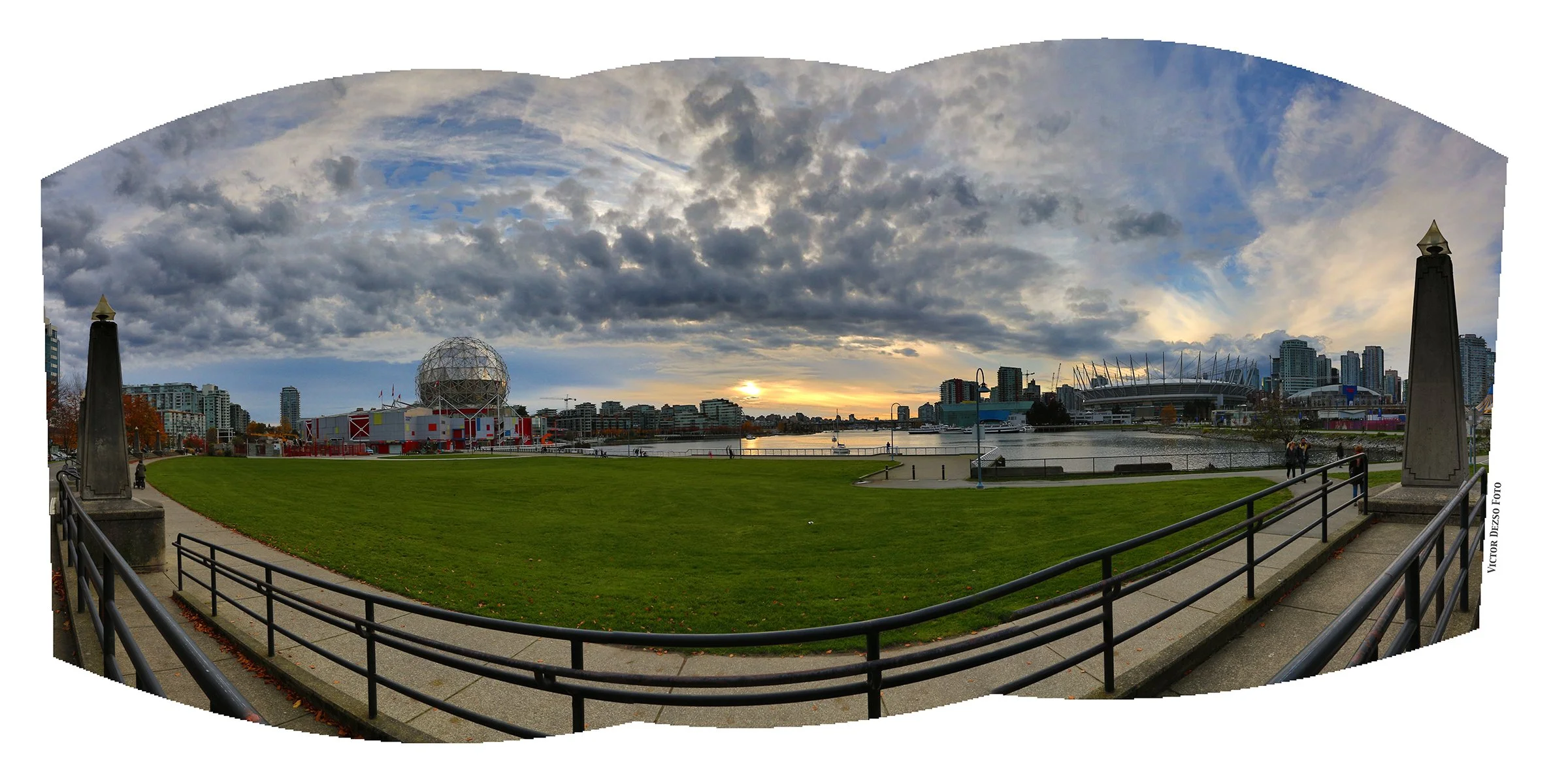 Creekside Park LkgW_Nov 11_2015_HDR_Pan_H1450_4x8.jpg