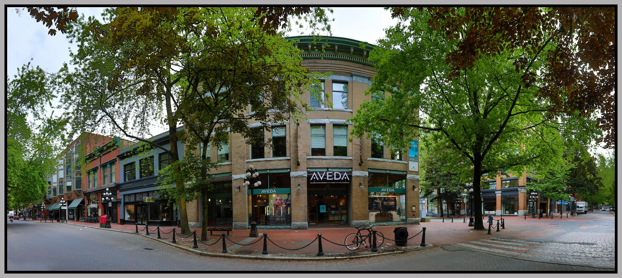 Gastown 101 Water St_Jun 3_2017_HDR_Pan_A0263_4x9_1s.jpg