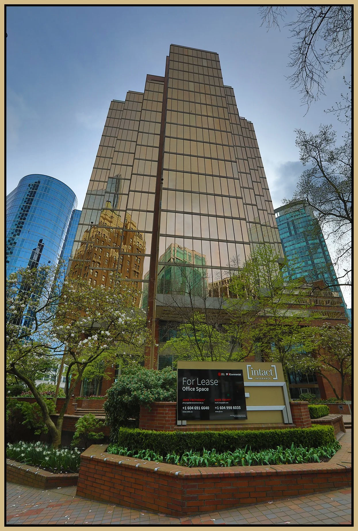 300 Burrard St_Intact_Apr 6_2024_HDR_4H6646_4x6s.jpg