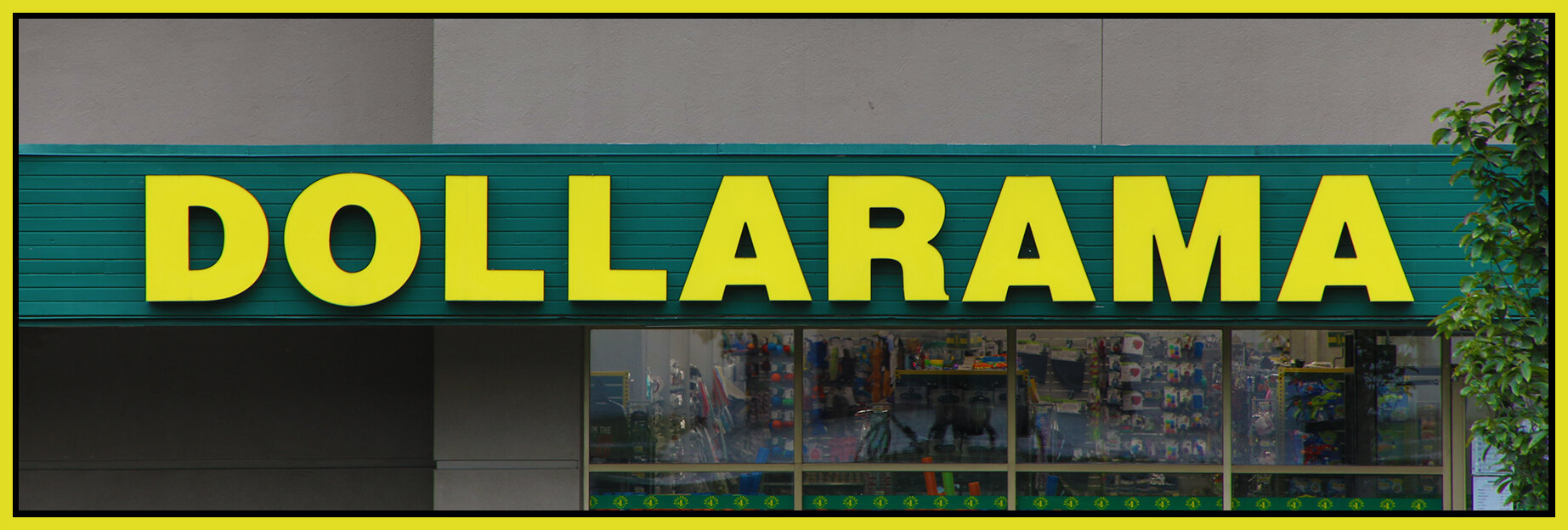 Dollarama Sign_May 30_2021_HDR_4G9330_2x6s.jpg