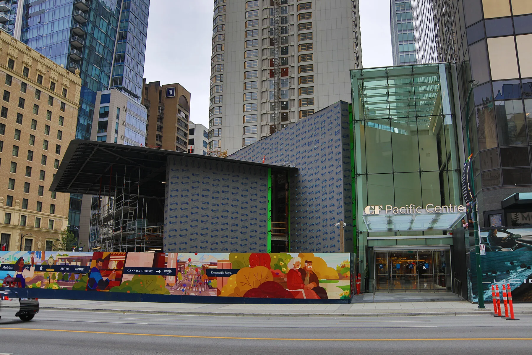 Pacific Centre Const_Sep 11_2021_HDR_5A2195_4x6.jpg