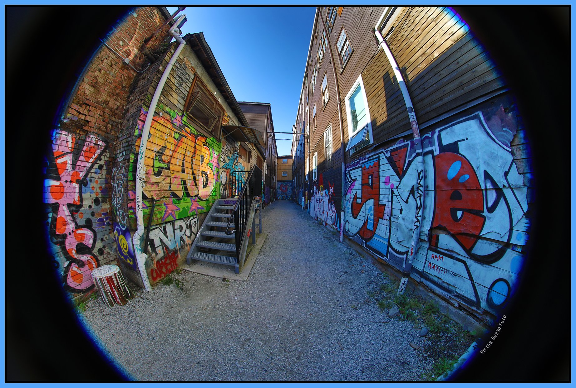 1000 Parker Alley Graffiti_May 4_2025_HDR_5F2573_4x6s.jpg