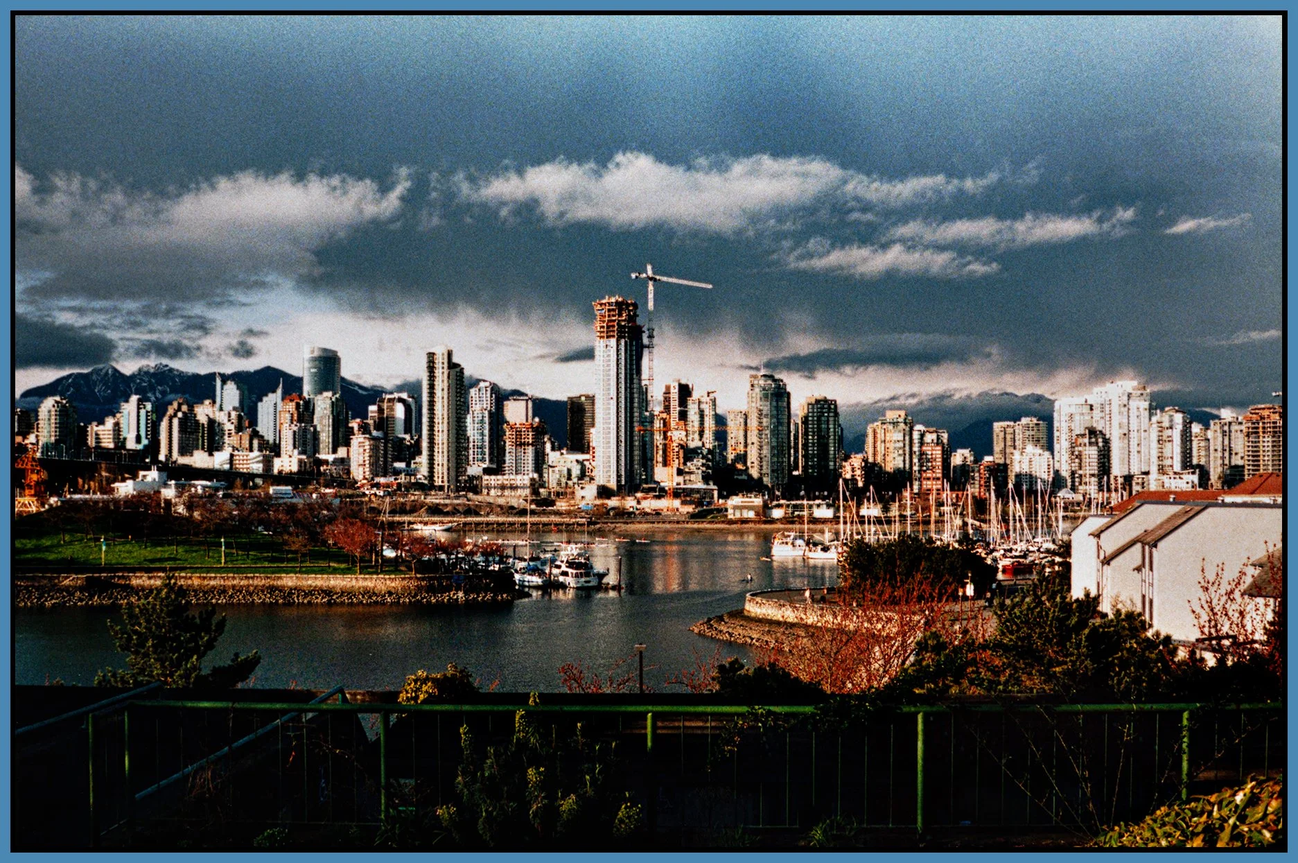 1 View Vancouver Lkg N_2085_peClarity_Hdri_Detail_4x6s.jpg
