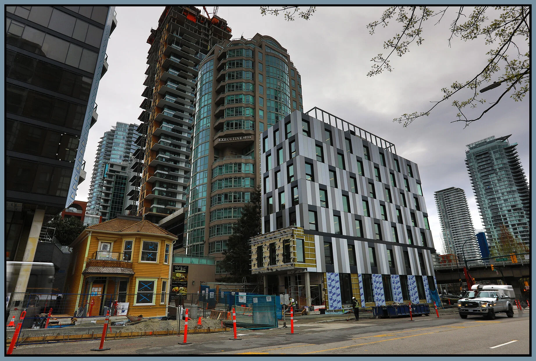 800 Pacific St Const_Apr 29_2021_HDR_5A1161_4x6s.jpg