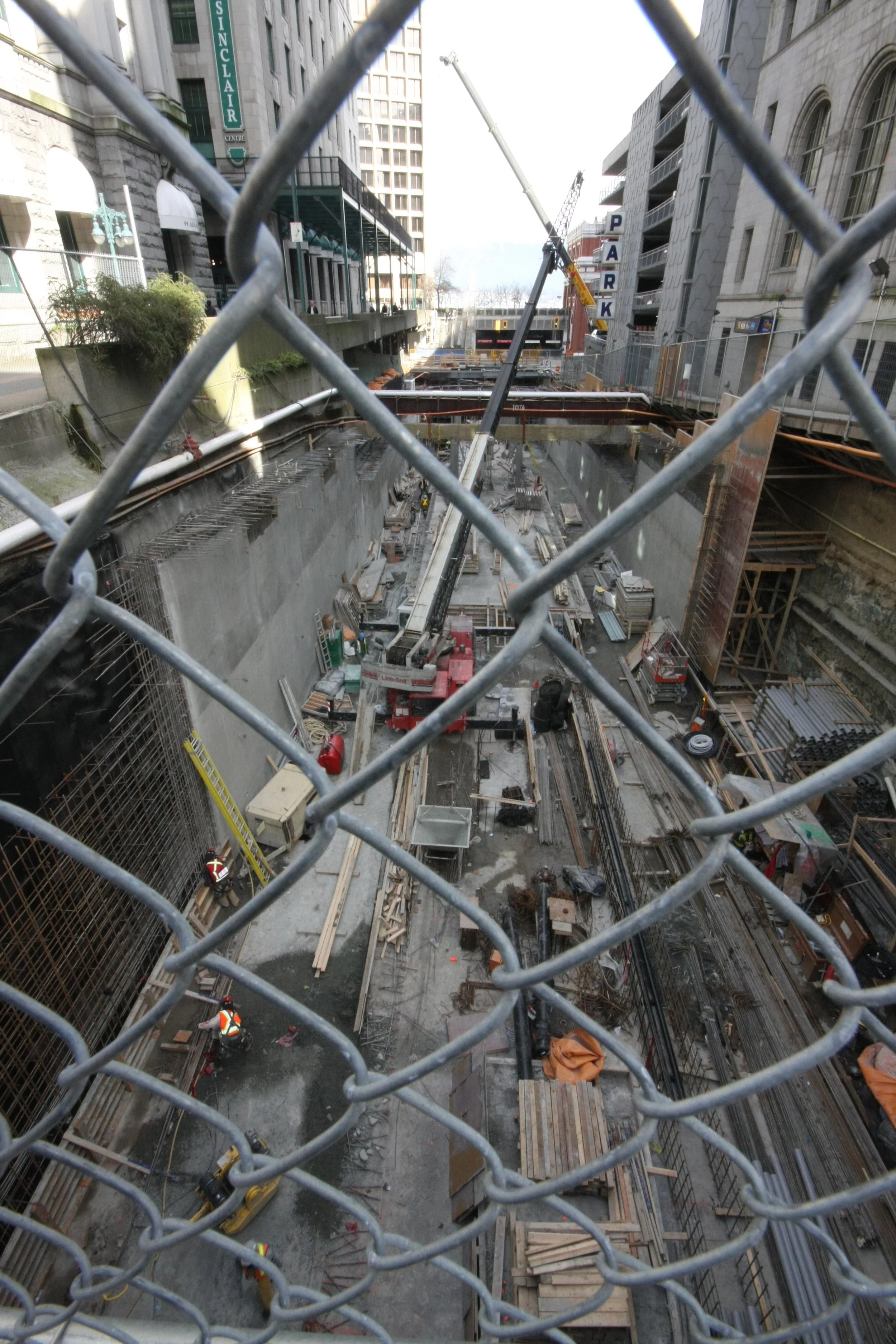 Granville Dig_March 6_08_6853.jpg