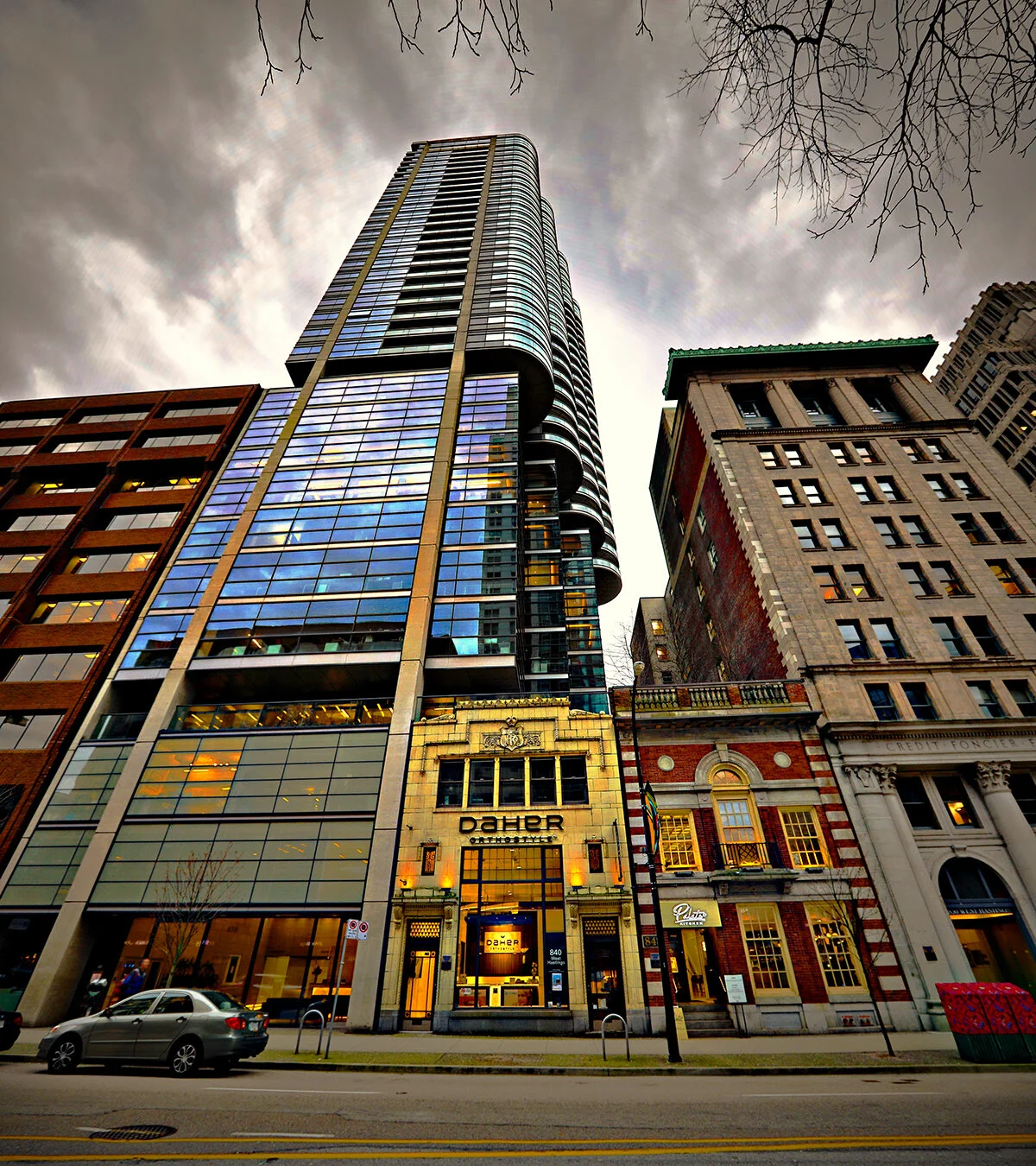 850 W Hastings The Jameson_Mar 5_2020_HDR__Pan_F9126_peIntns_Venice_4x4.5.jpg