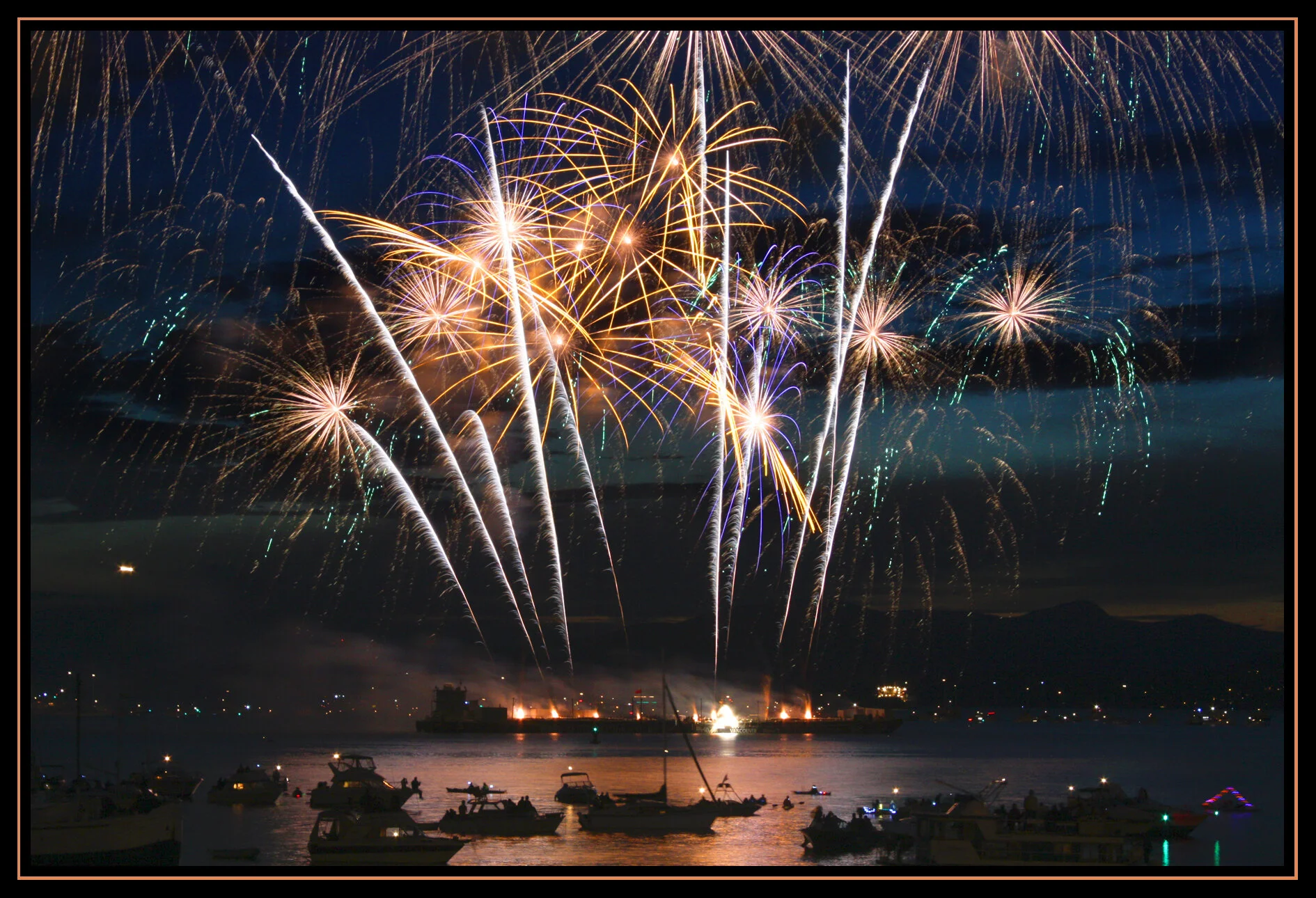 Fireworks China July 30_08_5270_4x6s.jpg