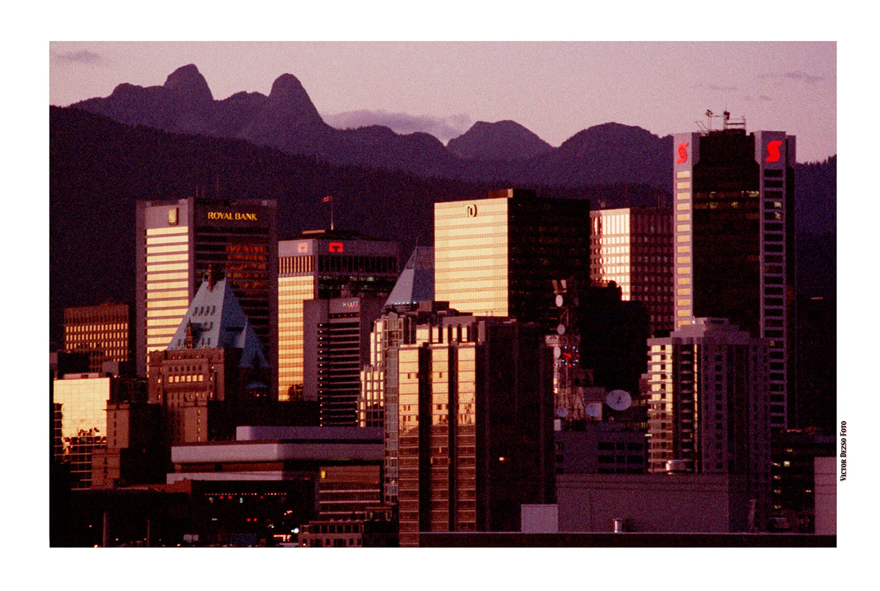 2 View_Sep 11_1993_19_4x6ss.jpg