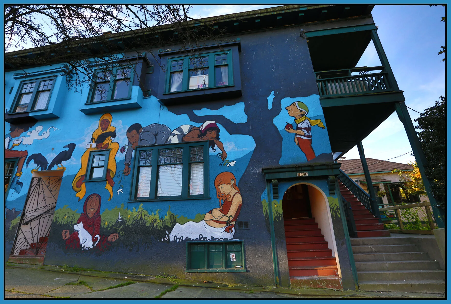 Commercial Dr Mural_Oct 6_2013_HDR_D1022_4x6s.jpg