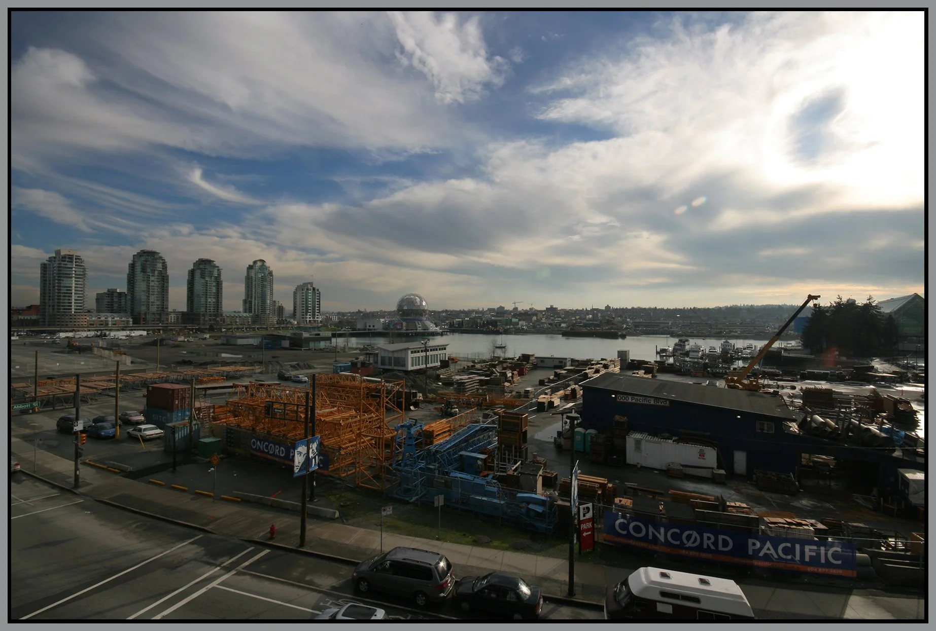 Vancouver from Georgia Viaduct_Jan 24_2007_0411_4x6s.jpg