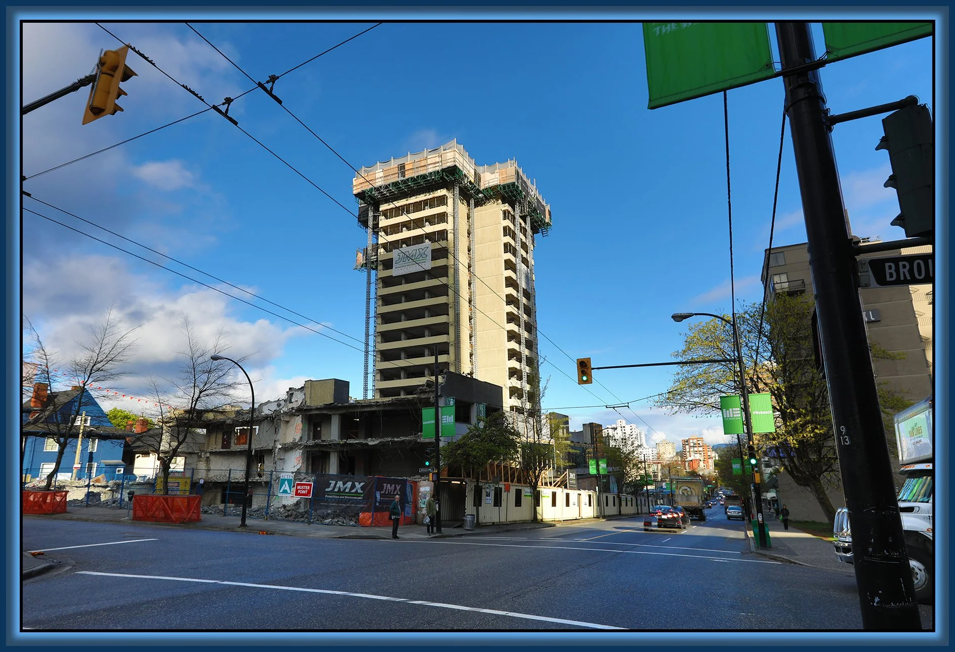 Landmark on Robson Const_Apr 15_2019_HDR_E1688_4x6s.jpg