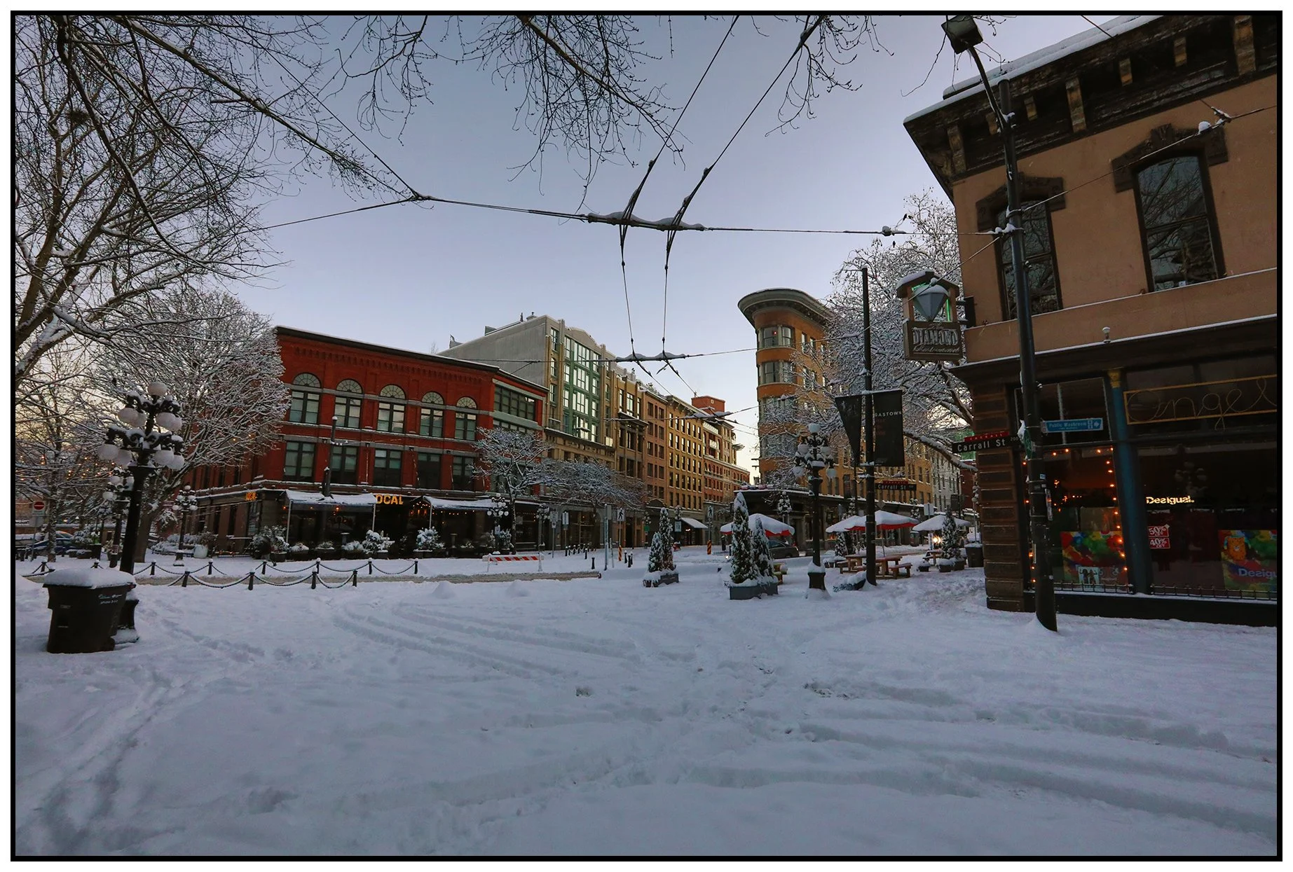 Gastown Maple Tree Sq in Snow_Dec 30_2021_HDR_5A5570_4x6s.jpg