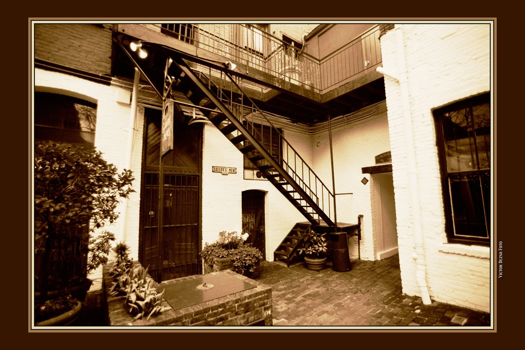 Gaolers Mews_17_4x6s.jpg