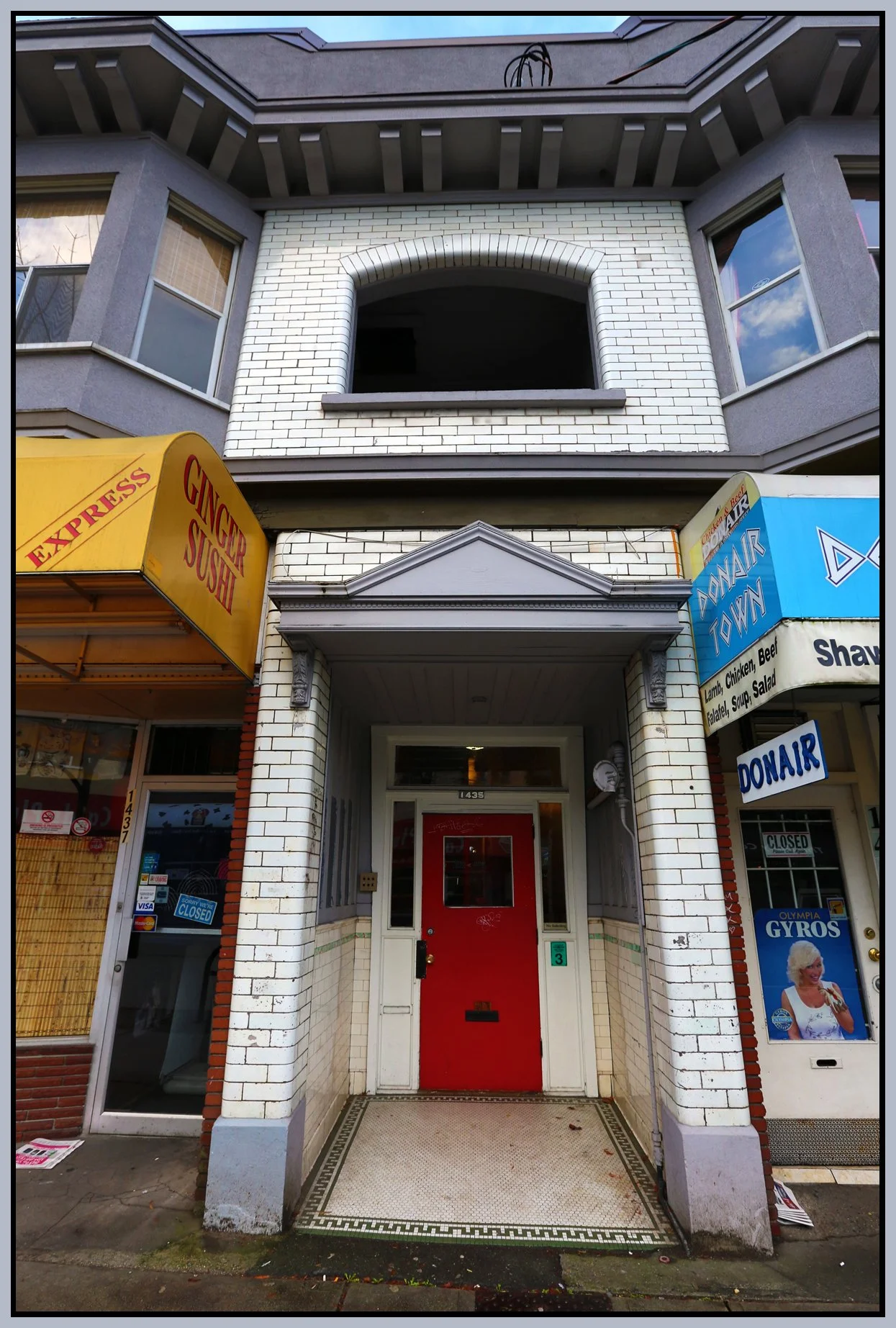 Commercial Dr_Dec 12_2012_HDR_C3889_4x6s.jpg