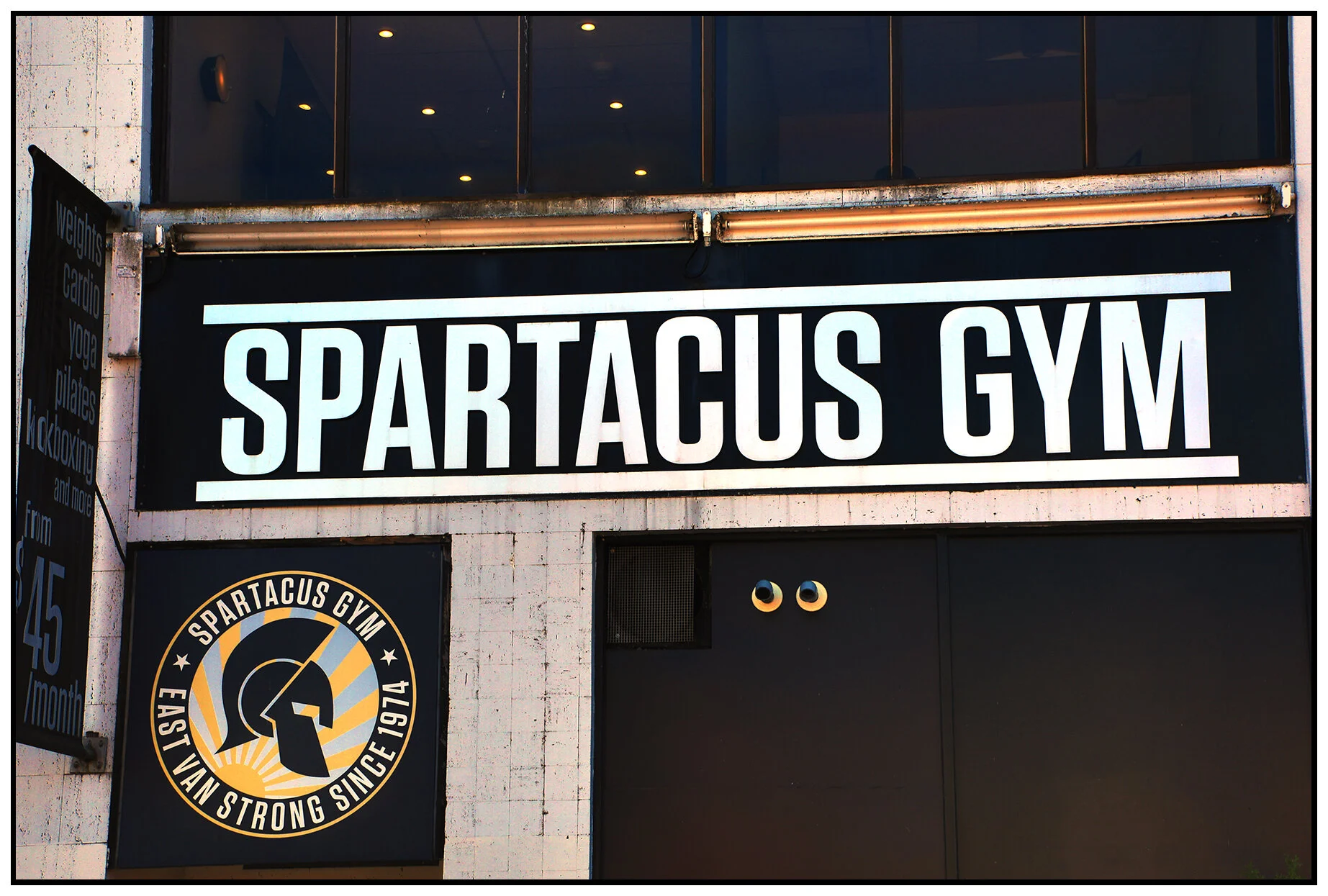 Spartacus Gym Sign_Aug 4_2021_HDR_4G2145_4x6s.jpg