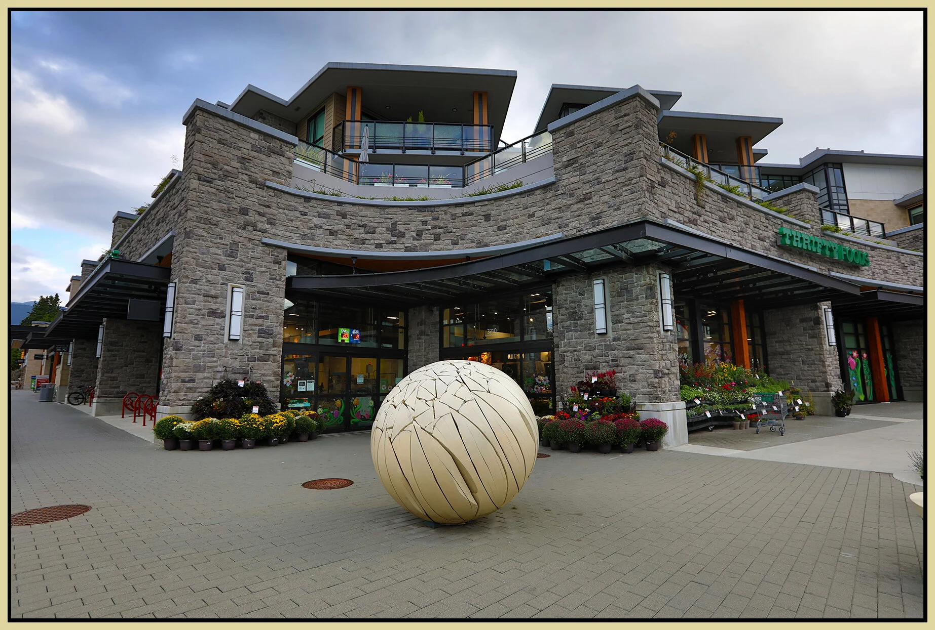 Edgemont Village Art_Aug 22_2021_HDR_5A9308_4x6s.jpg