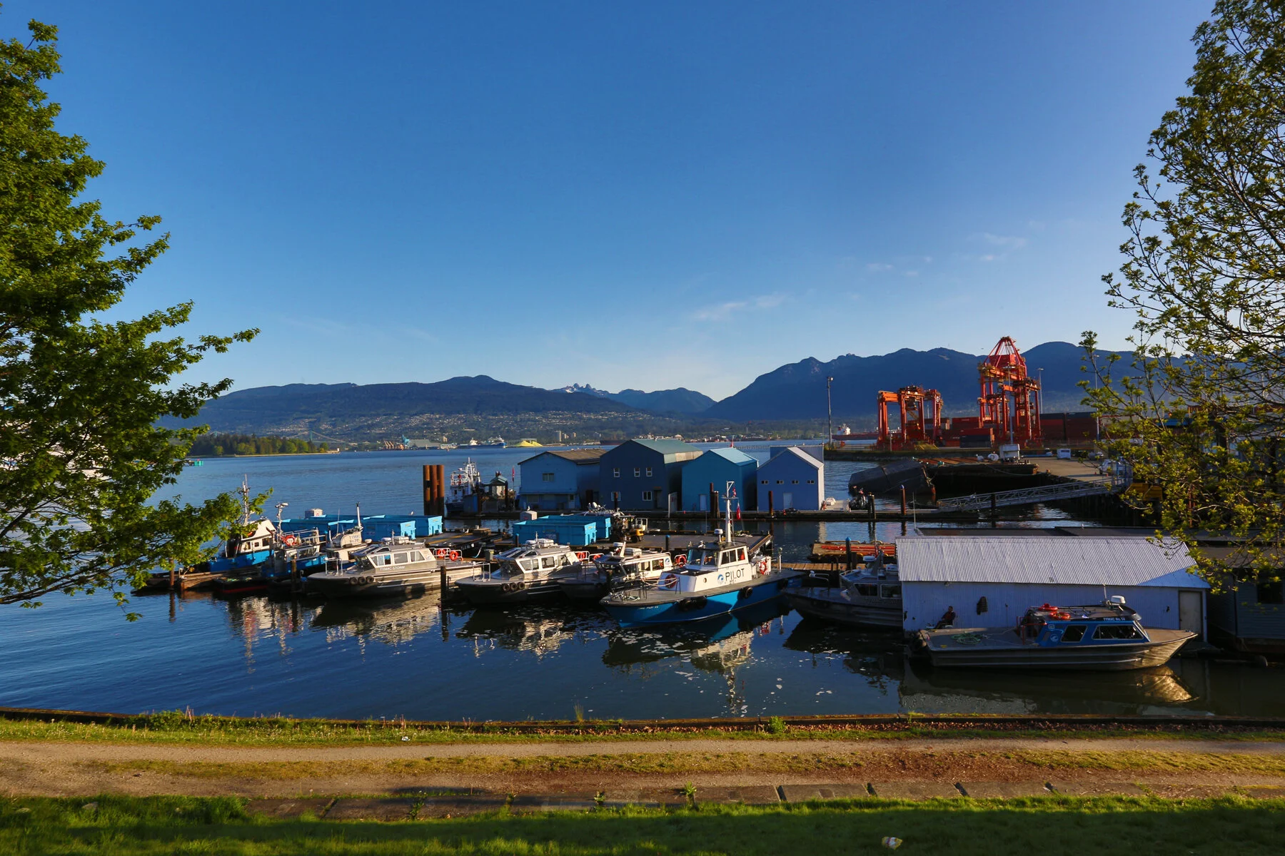 Burrard Inlet Boats_May 7_2015_HDR_F9854_4x6.jpg
