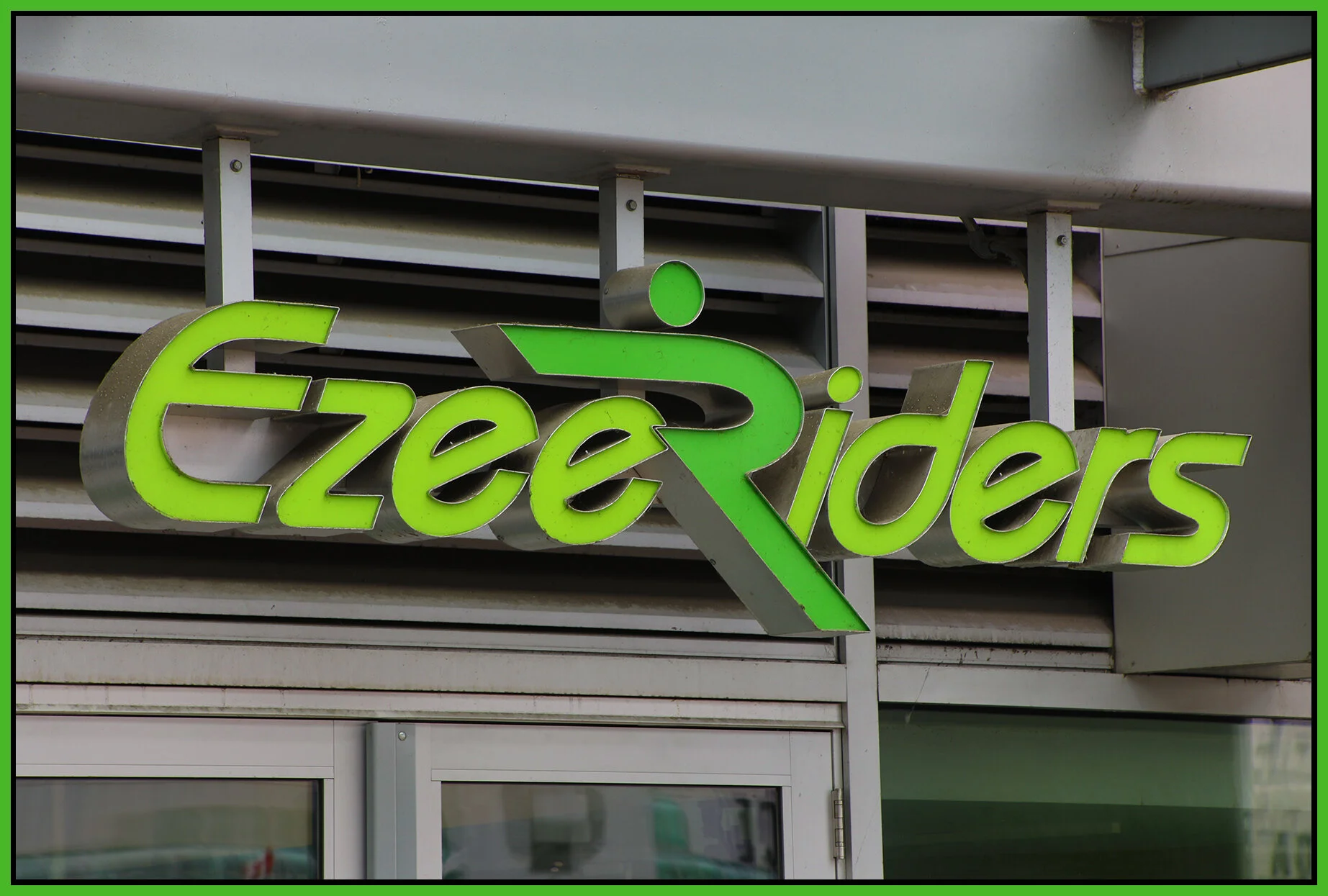 EzeeRiders Sign_Jun 5_2021_HDR_5A7349_4x6s.jpg
