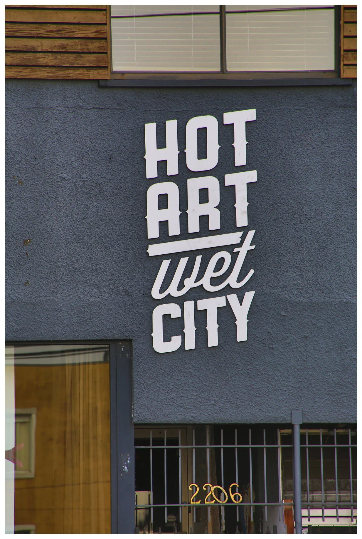 2206 Main St Mural_Sep 8_2016_HDR_L3309_4x6s.jpg