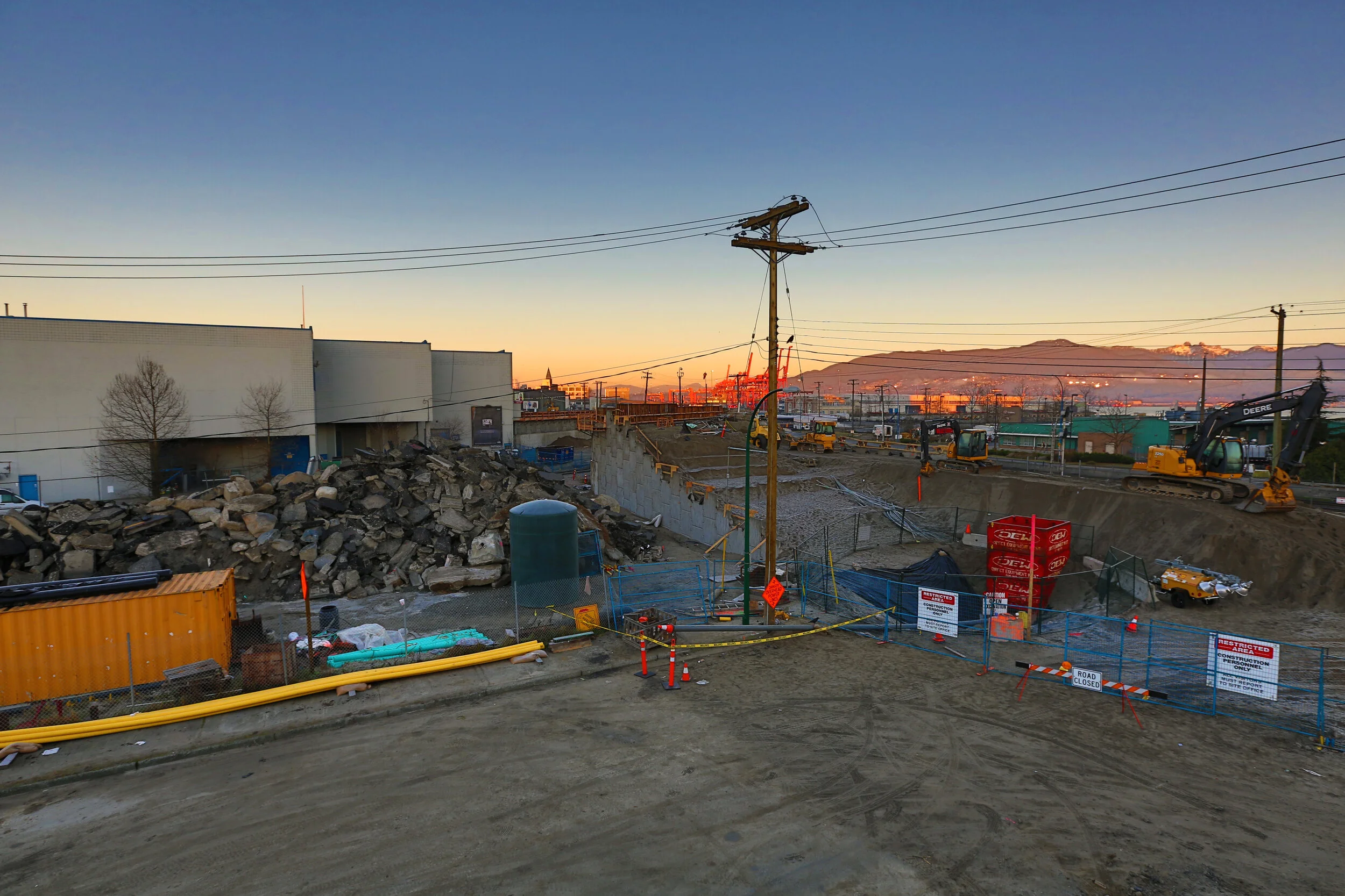 Powell Const_Jan 25_2014_HDR_E3408.jpg