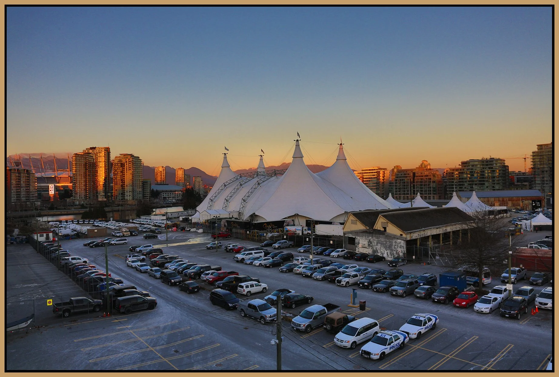 Cirque Du Soliel_Dec 8_2013_HDR_D2029_4x6s.jpg