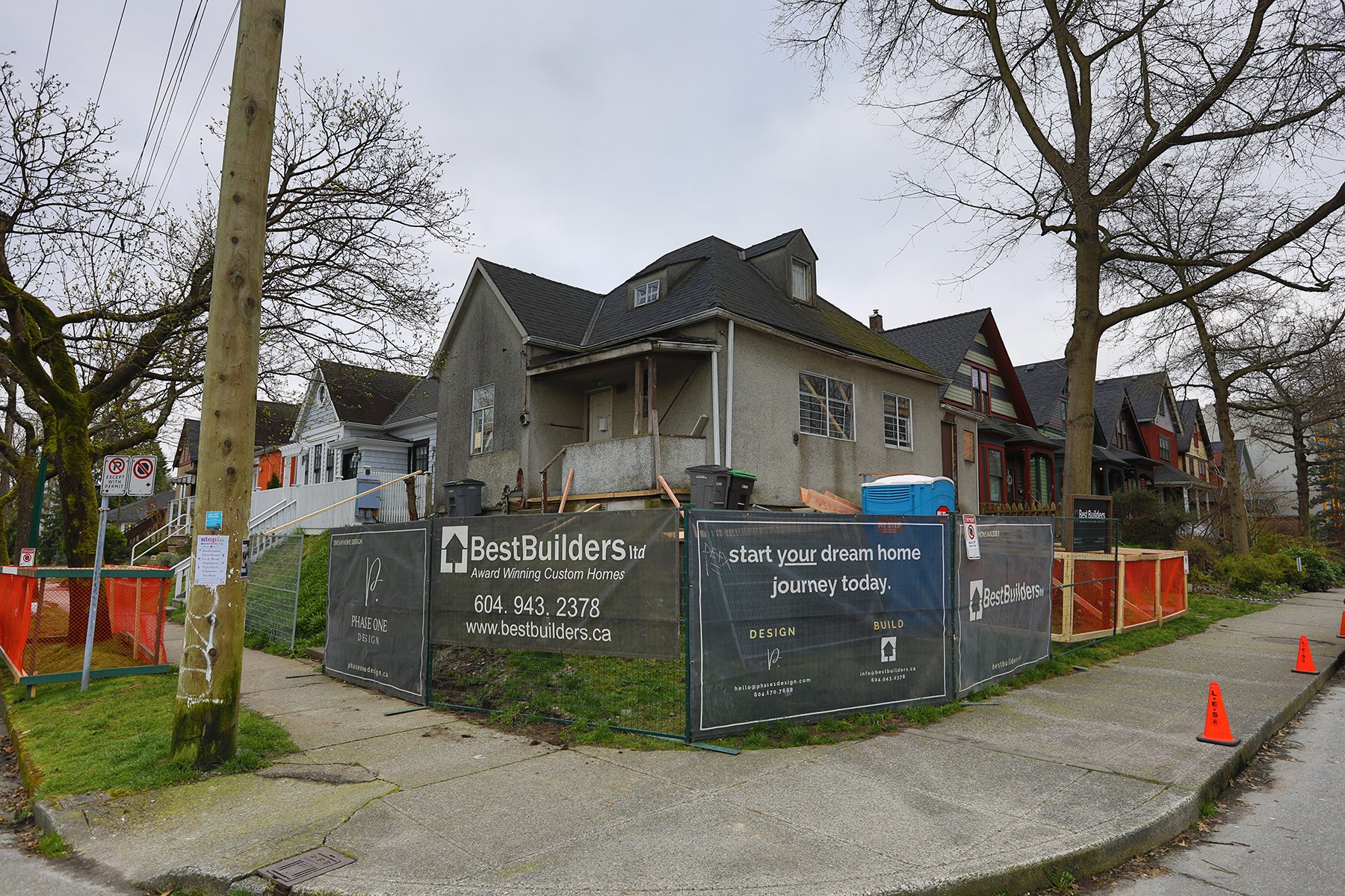 703 Heatley Ave Const_Mar 29_2022_HDR_5B1068_4x6.jpg