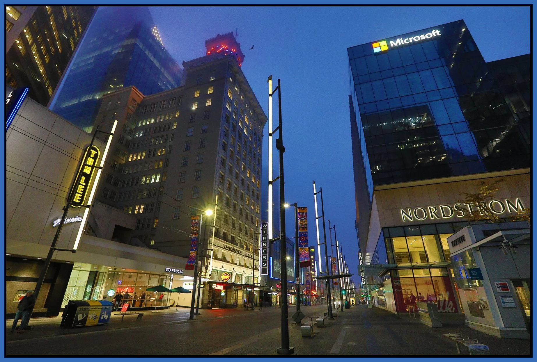 725 Granville St LkgS_Nov 16_2022_HDR_5C6118_4x6s.jpg