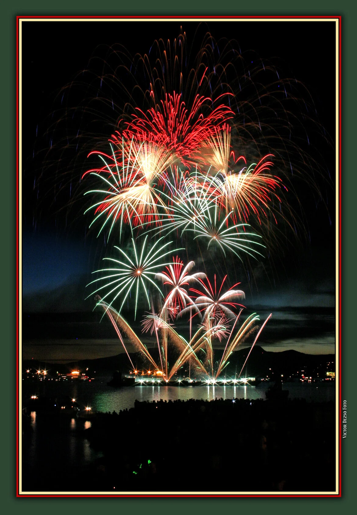 Fireworks_5648_1_4x6s.jpg