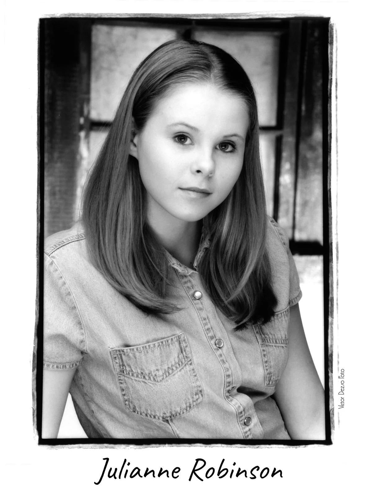 Julianne Robinson_9095_4x5.jpg