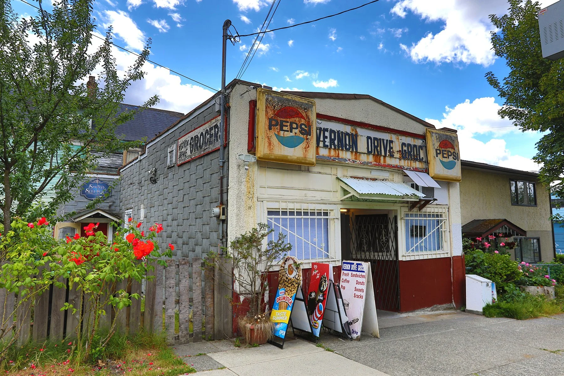 Vernon Dr Groc_Jun 10_2018_HDR_C6004_4x6.jpg