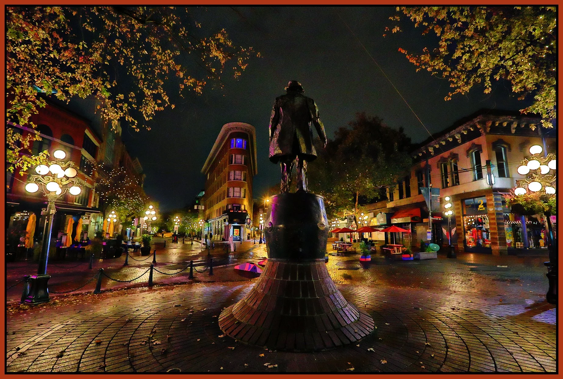 Gastown Maple Tree Sq_Oct 20_2021_HDR_5A7301_peShdngCntrst_4x6s.jpg