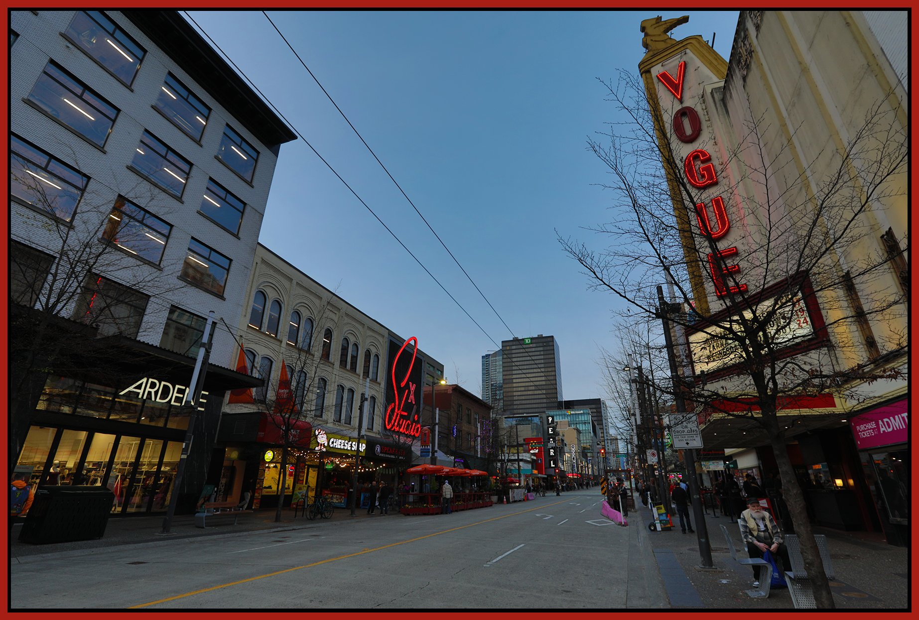 946 Granville St.LkgN Vogue_Apr 17_2026_HDR_4L2132_4x6s.jpg