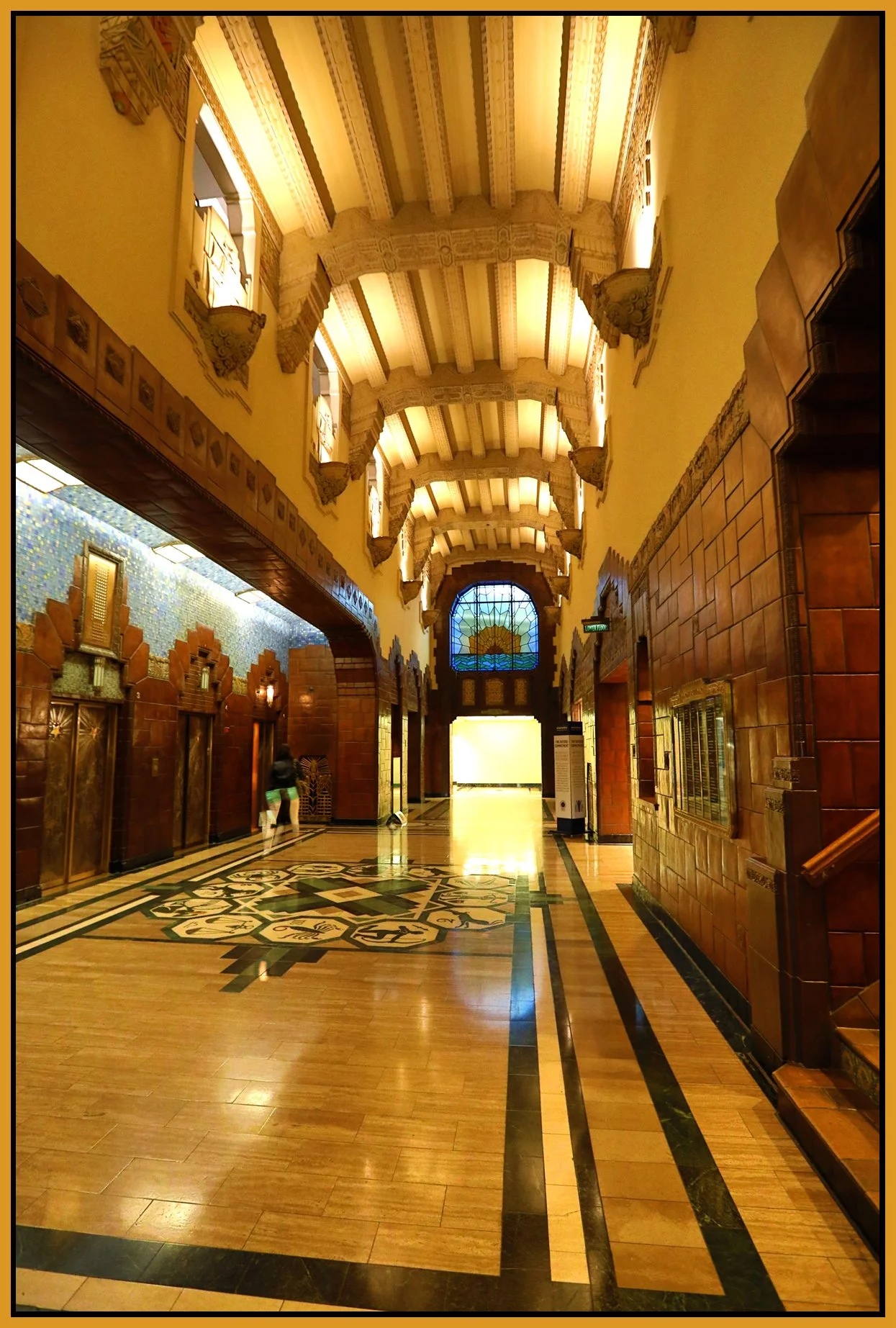 355 Burrard Lobby_Aug 31_2017_HDR_B0695_4x6s.jpg