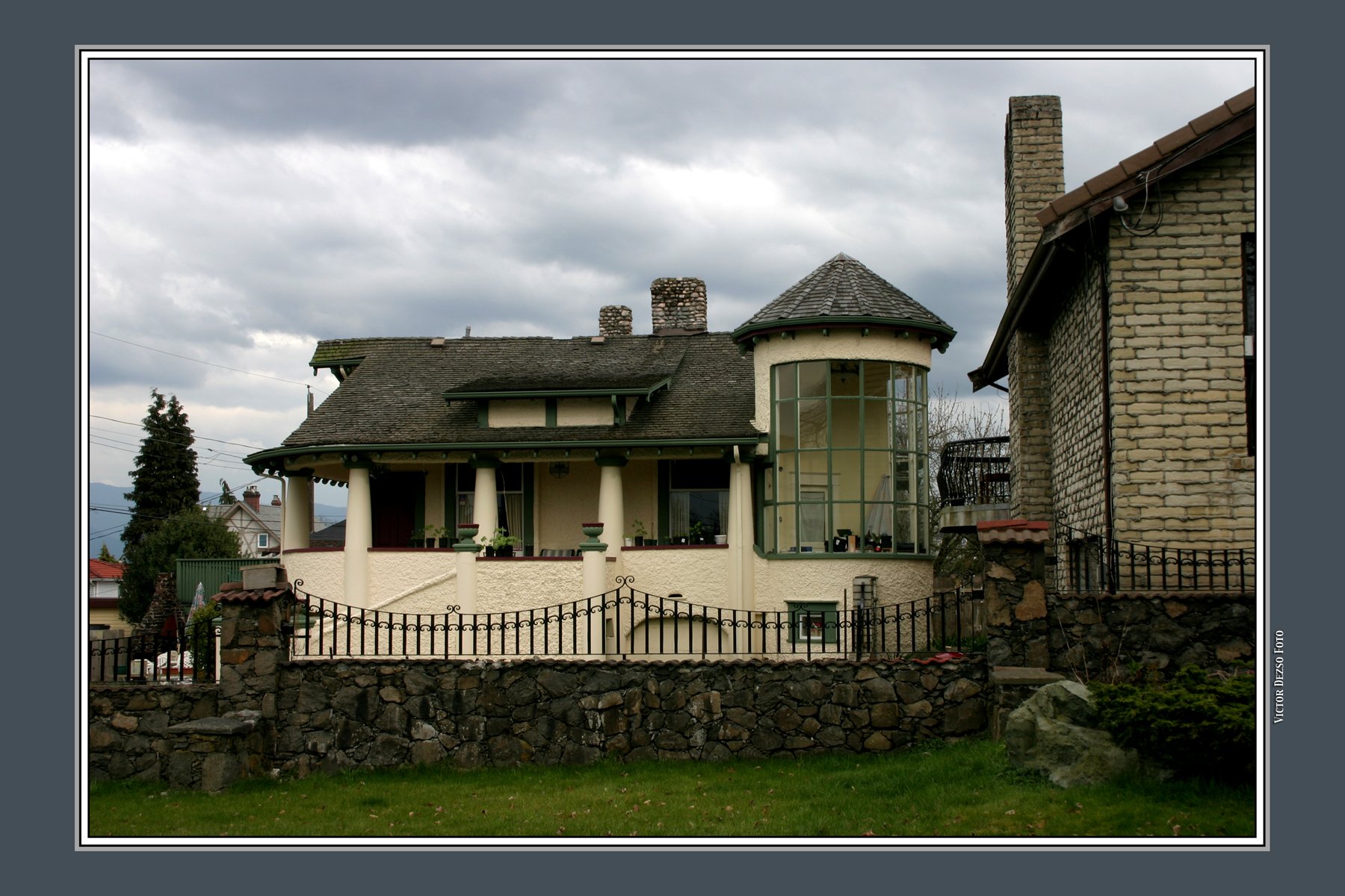 140 N.Slocan_7357_4x6.jpg