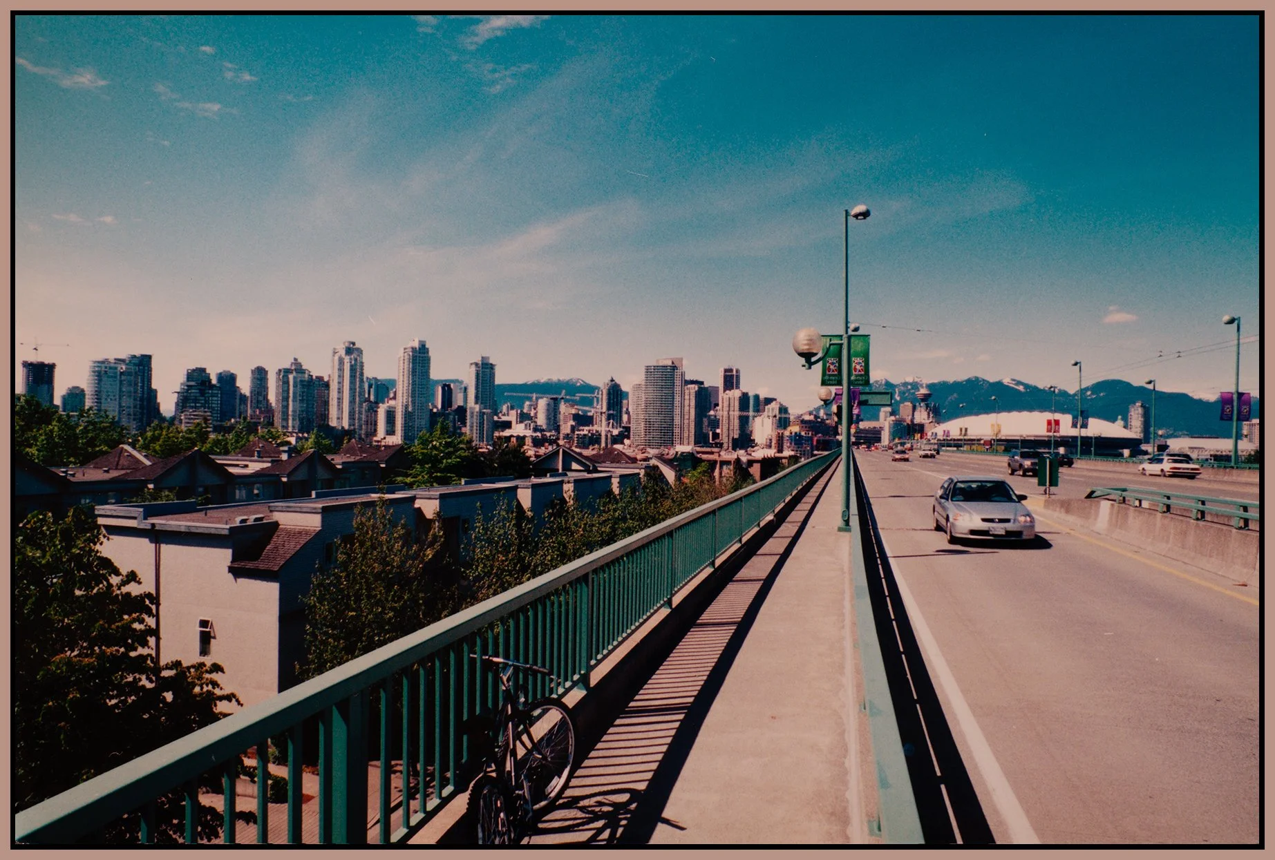 Cambie Bridge LkgN_1999_0741_4x6s.jpg