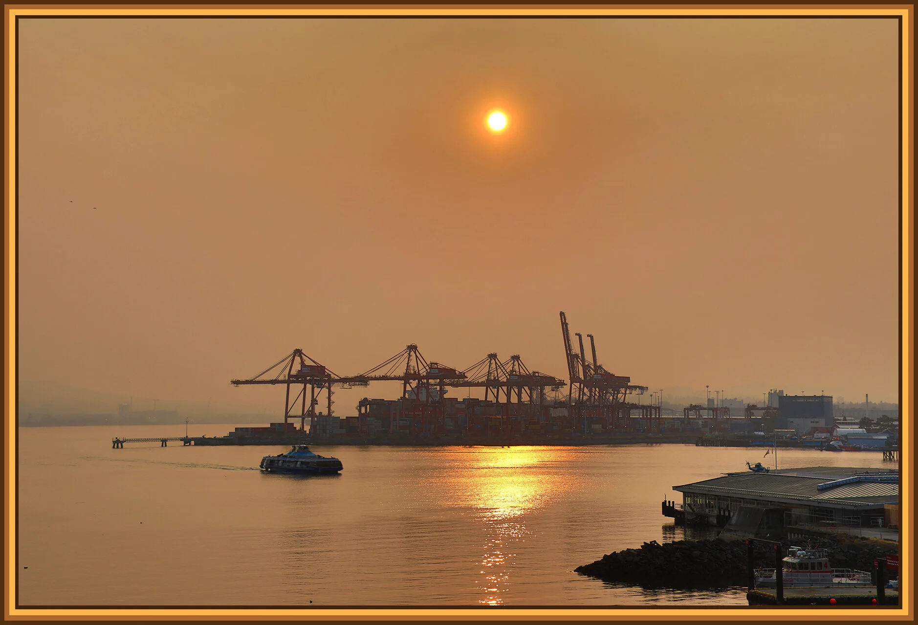 Vancouver Harbour LkgNE_Aug 16_2018_HDR_D2889_4x6s.jpg