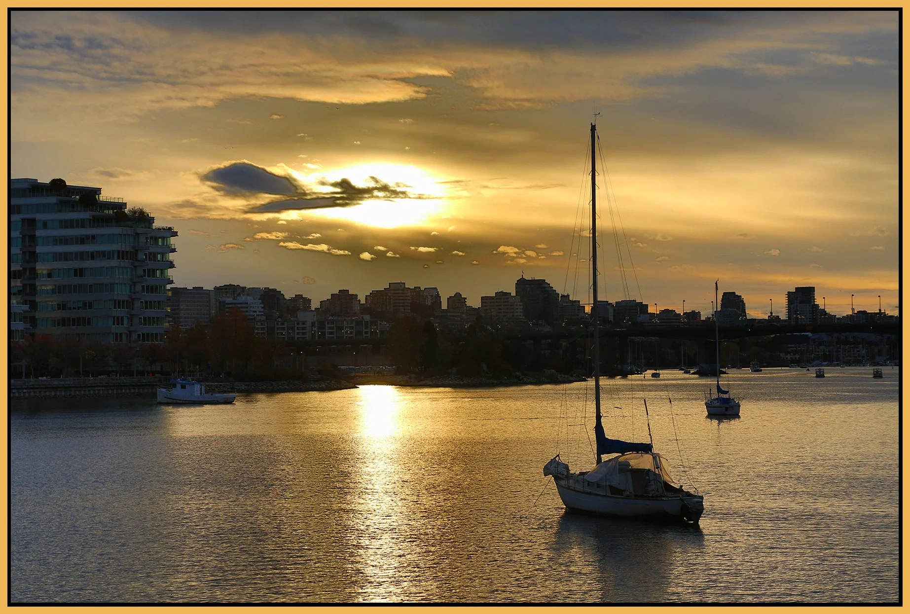 5 View False Creek LkgW_Nov 11_2015_HDR_H1554_4x6s.jpg