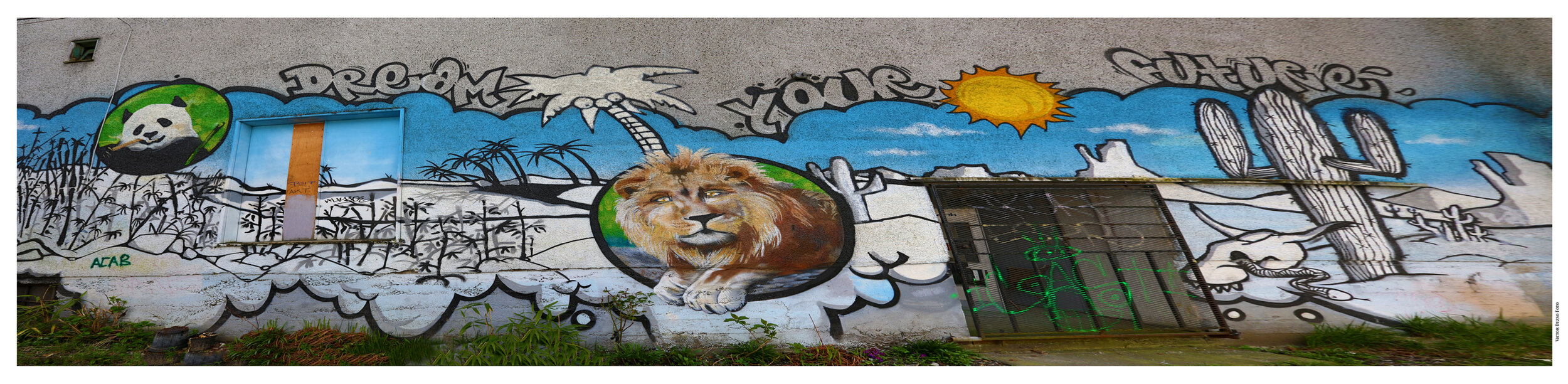Commercial Dr Mural_Apr 3_2013_HDR_Pan_A3473_1_4x12s.jpg
