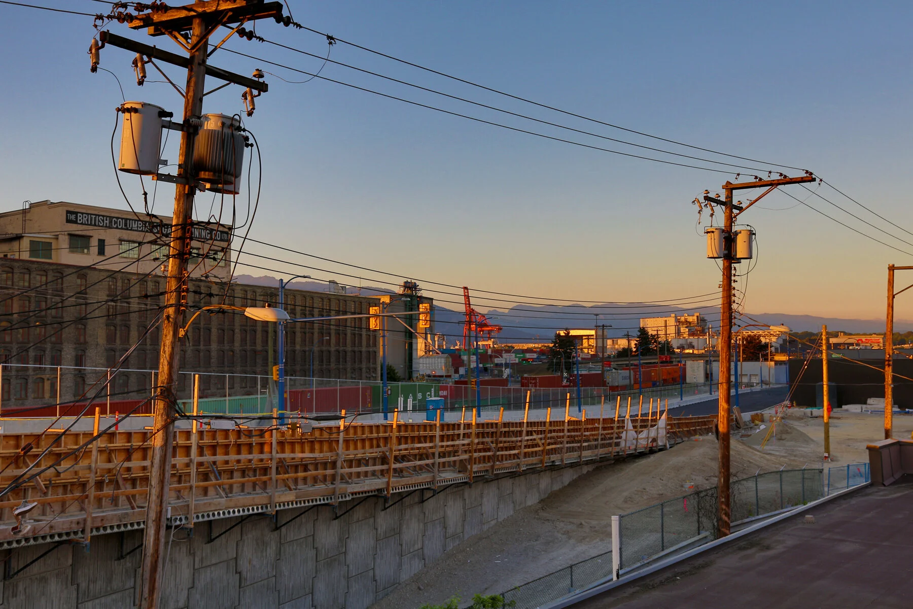 Powell Const_Jul 16_2014_HDR_F9339_4x6.jpg