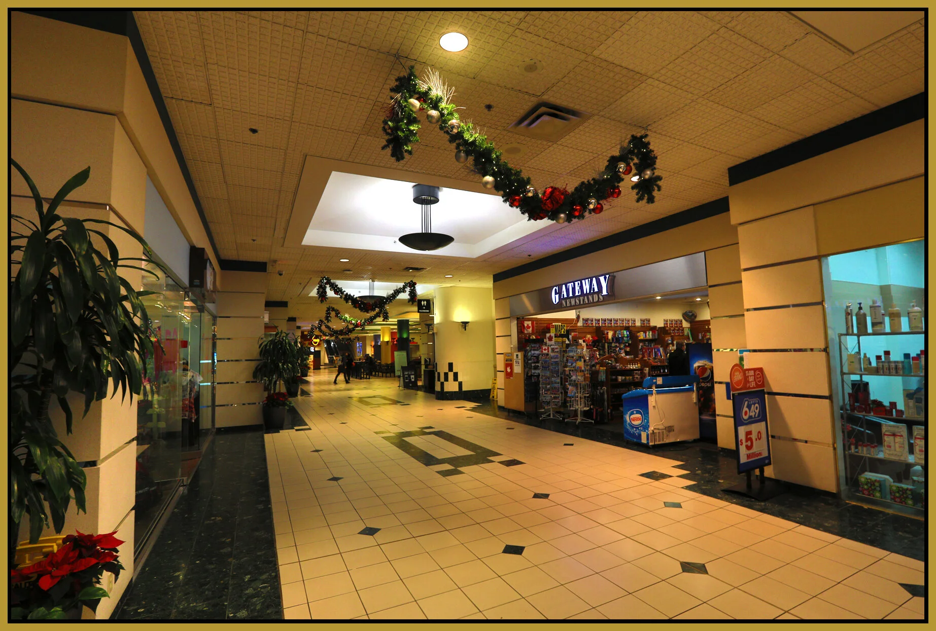 Waterfront Food Court_Dec 9_2017_HDR_B4725_4x6s.jpg